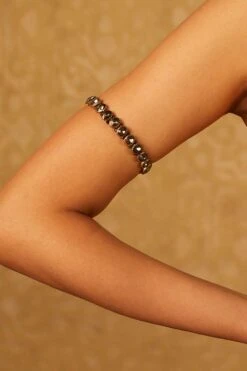 Tarun Tahiliani Accessories Black Oval Crystal Bajuband