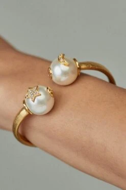 Divya Chugh Gold Swarovski Star Bangle -Celestiagem Jewelry Shop 1332023dic53 2