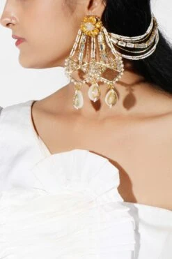 Vaidaan Sasha Pearl Earrings
