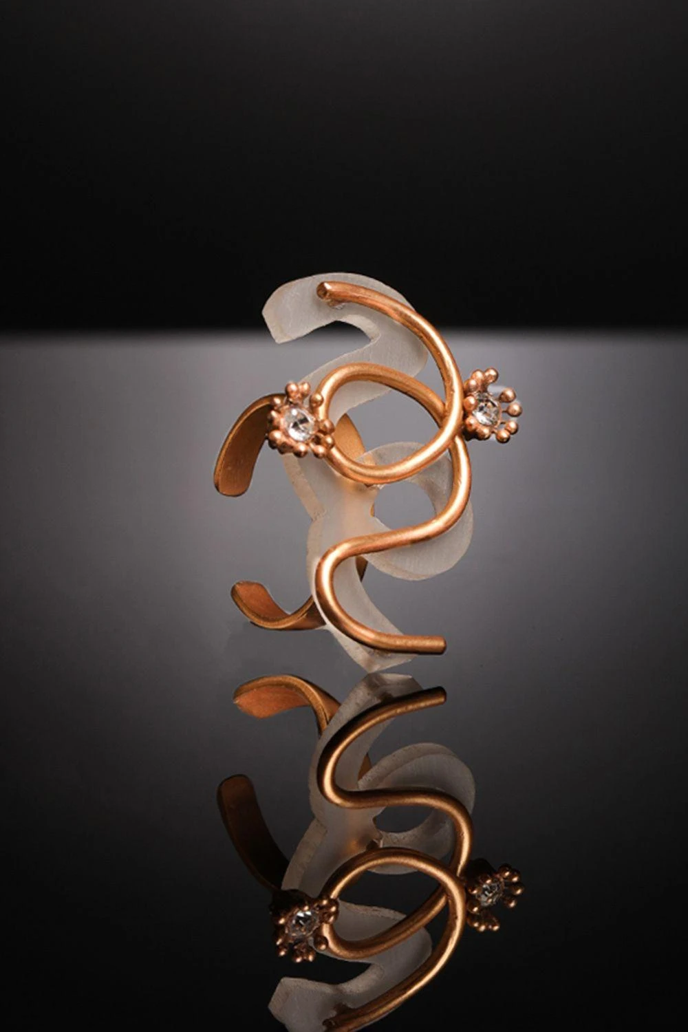 Suhani Pittie Golden Floral Moon Ring 3 Suhani Pittie Golden Floral Moon Ring