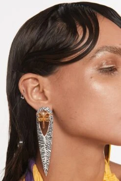 Outhouse Gavi Spicule Earrings With Zebra Enamel Finish -Celestiagem Jewelry Shop 2007ot38 3