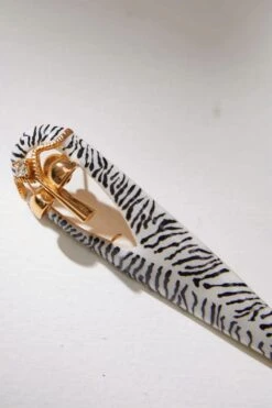 Outhouse Gavi Spicule Earrings With Zebra Enamel Finish -Celestiagem Jewelry Shop 2007ot38 5