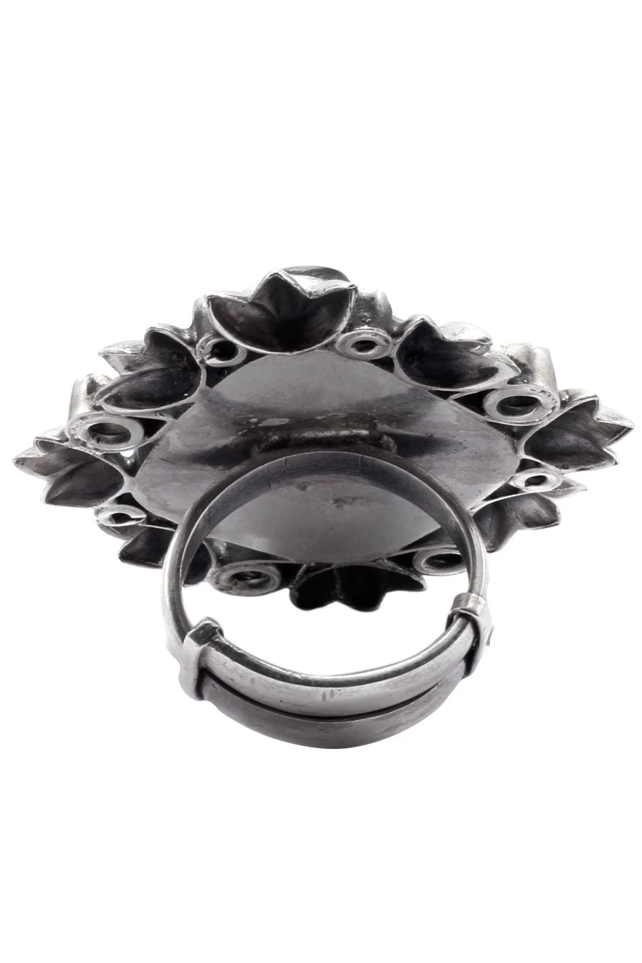 Sangeeta Boochra X Nitibha Kaul Silver Marina Ring 6 Sangeeta Boochra X Nitibha Kaul Silver Marina Ring - Image 4