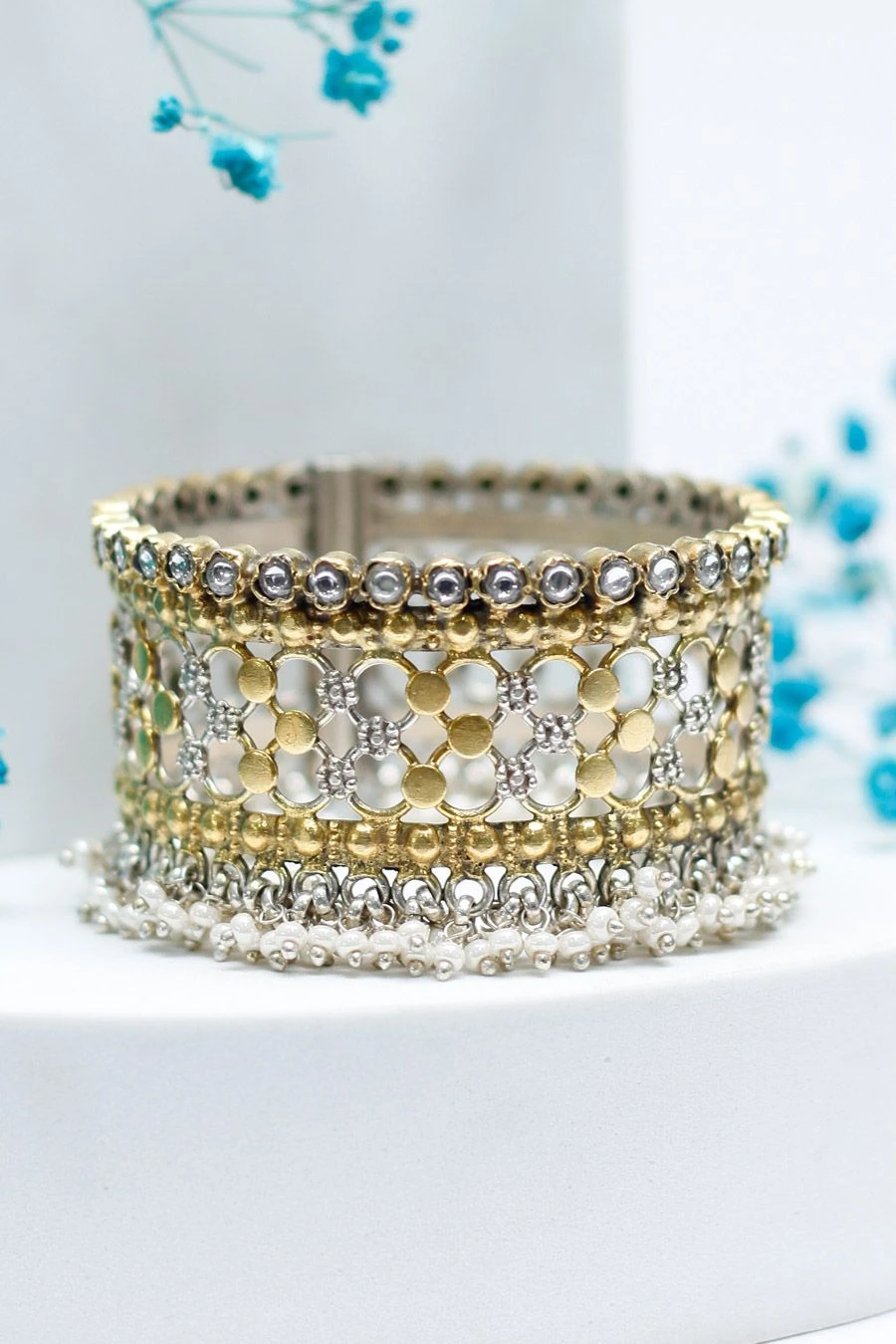 Sangeeta Boochra X Nitibha Kaul Silver Nazmin Bracelet 3 Sangeeta Boochra X Nitibha Kaul Silver Nazmin Bracelet