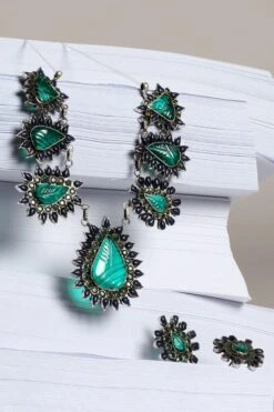 Sangeeta Boochra Prakruti Silver Necklace Set