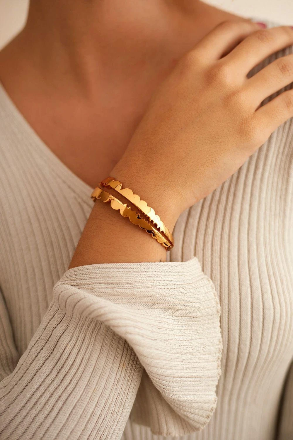 Outhouse Acuti Handcuff In Gold 5 Outhouse Acuti Handcuff In Gold - Image 3