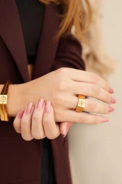 Outhouse Poppi Bolt Ring