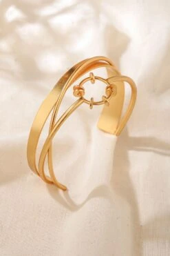 Suhani Pittie Circle Me Orbs Cuff