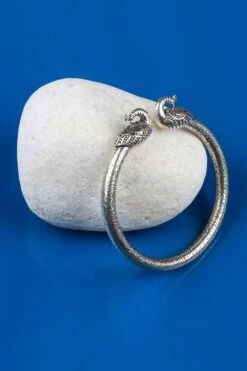 Sangeeta Boochra Silver Handmade Bangle -Celestiagem Jewelry Shop sbb 5359 4