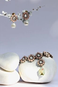 Sangeeta Boochra Silver Necklace Set With Peach Chalcedony Stone