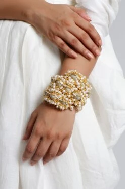 Vaidaan Seashell & Pearl Broad Cuff